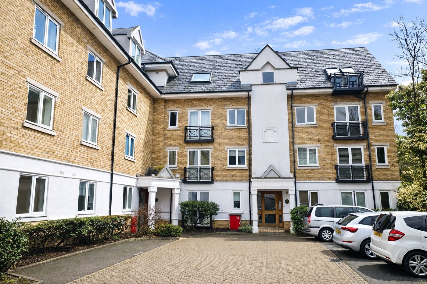 1 bedroom property for sale in London | Robinson Jackson