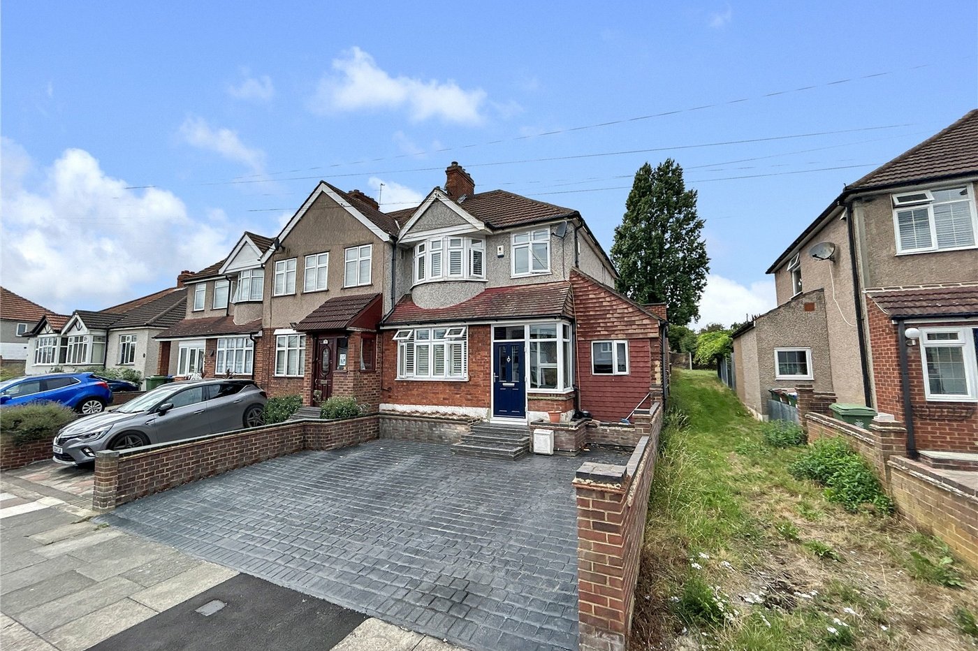 4 bedroom house for sale in Blackfen | Robinson Jackson