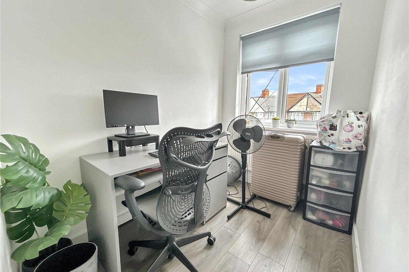 4 bedroom house for sale in Blackfen | Robinson Jackson