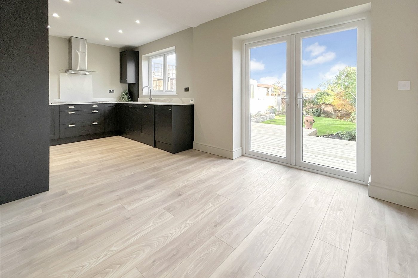 3 bedroom bungalow for sale in Sidcup | Robinson Jackson