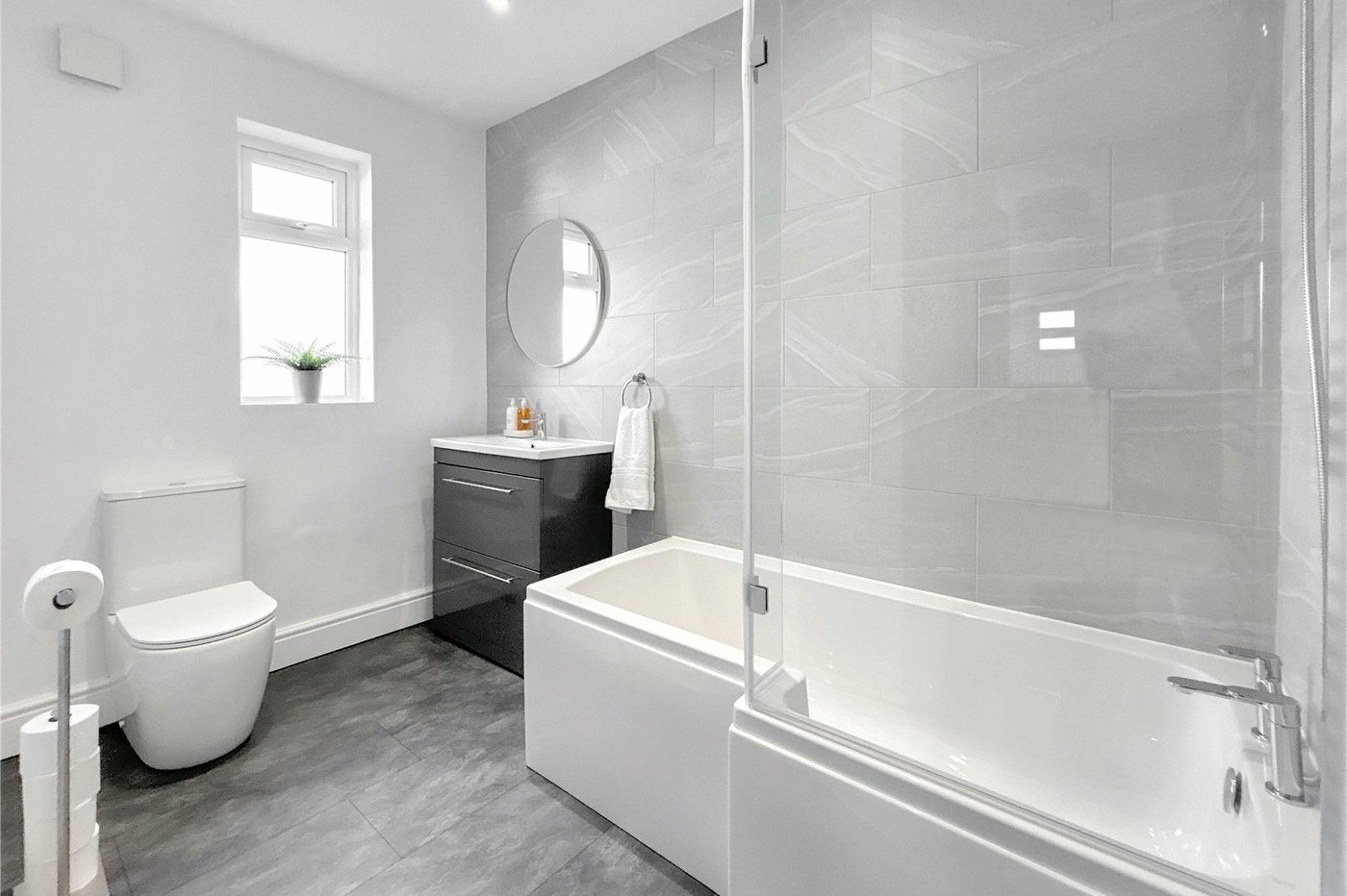 3 bedroom bungalow for sale in Sidcup | Robinson Jackson