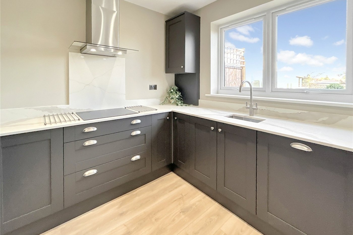 3 bedroom bungalow for sale in Sidcup | Robinson Jackson