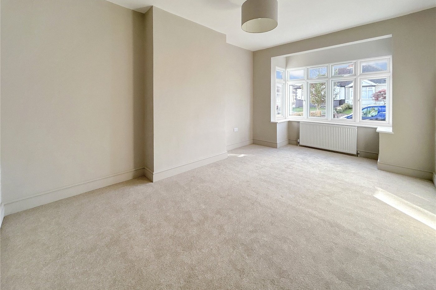 3 bedroom bungalow for sale in Sidcup | Robinson Jackson