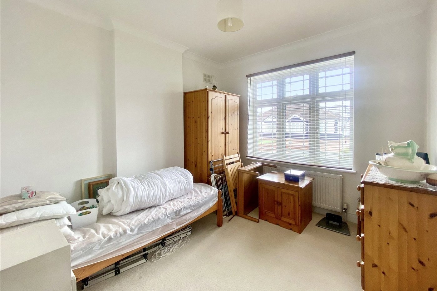 3 bedroom bungalow for sale in Sidcup | Robinson Jackson