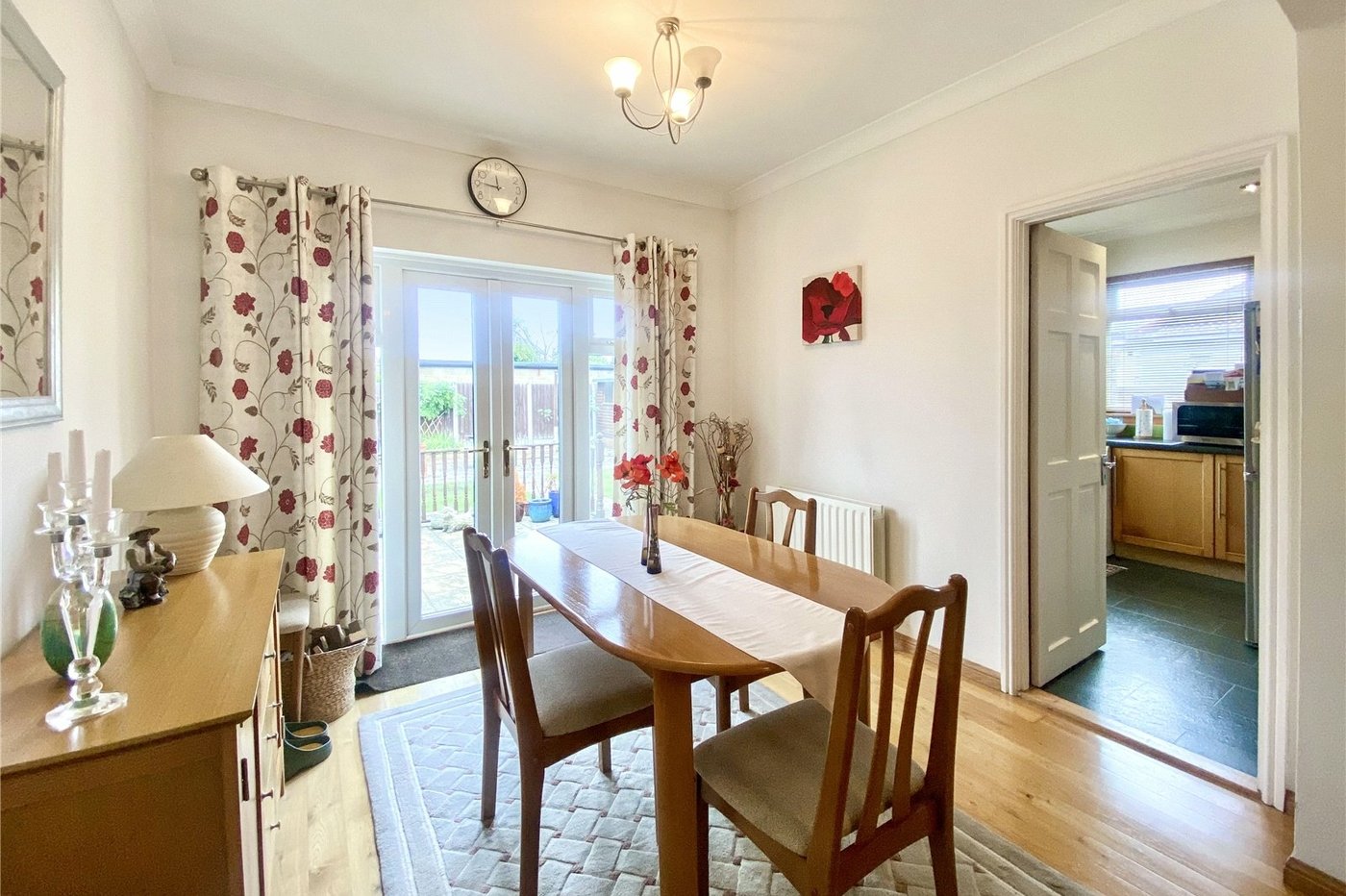 3 bedroom bungalow for sale in Sidcup | Robinson Jackson