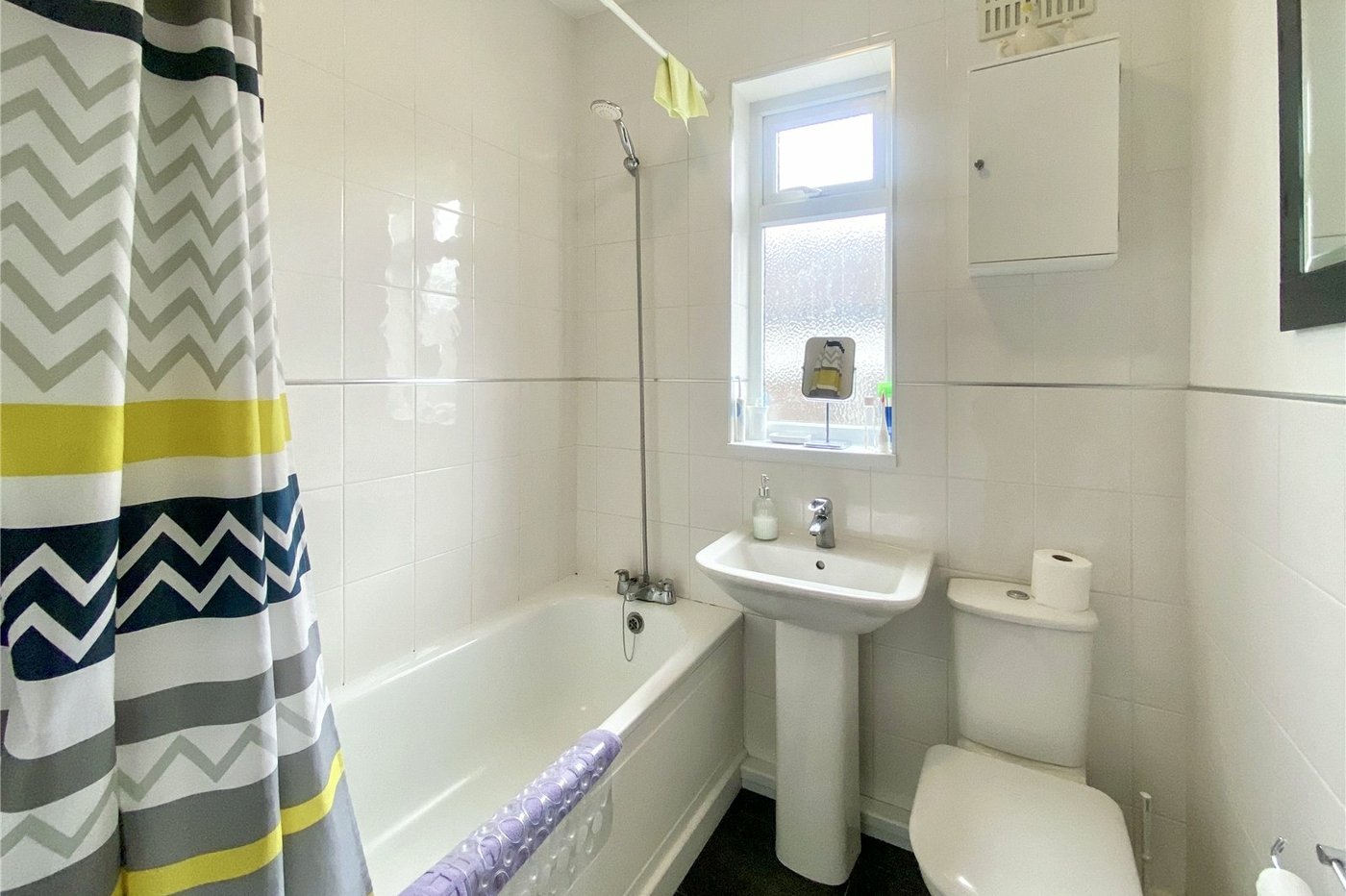 3 bedroom bungalow for sale in Sidcup | Robinson Jackson