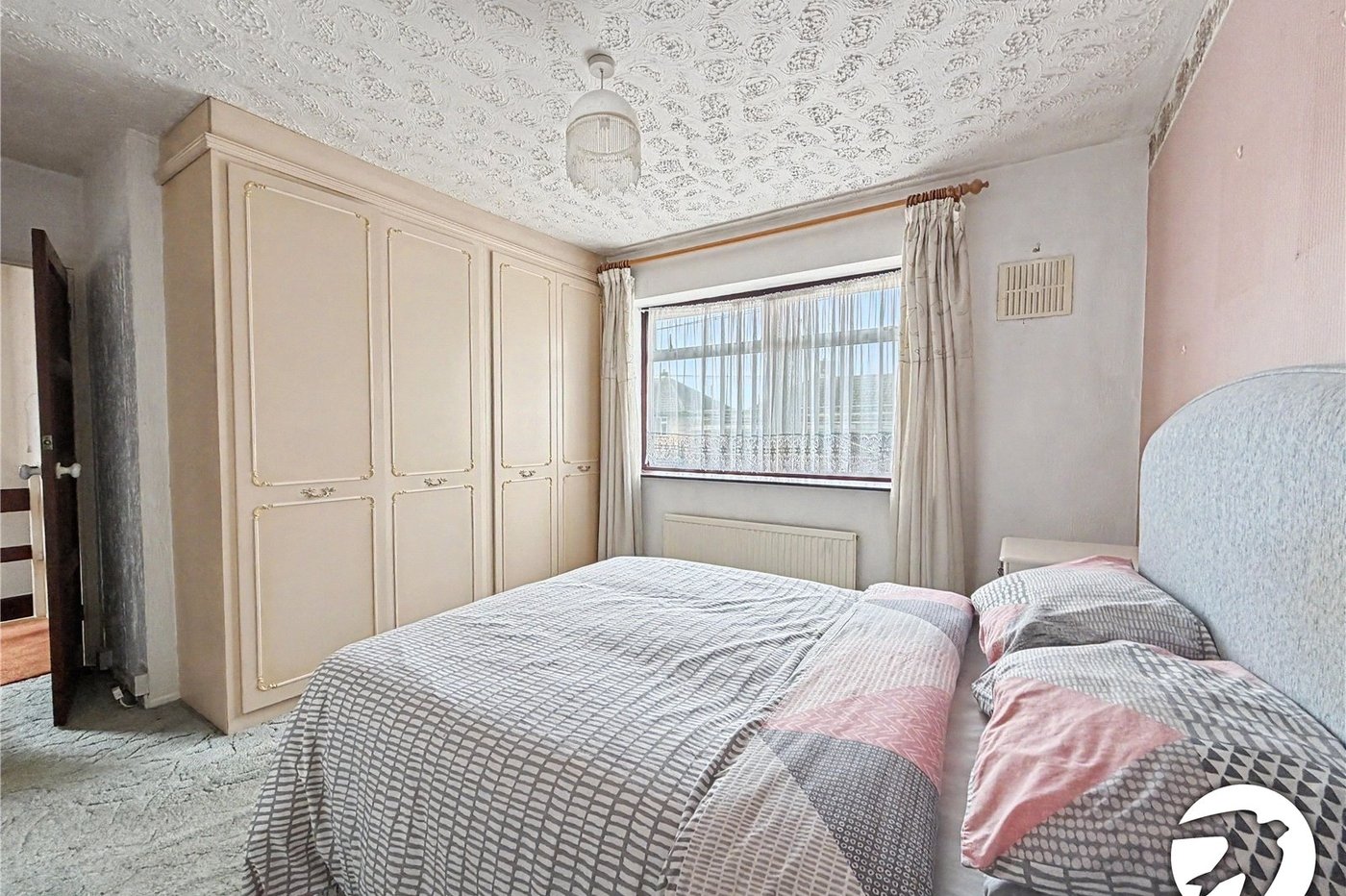 3 bedroom house for sale in Rochester | Robinson Michael & Jackson