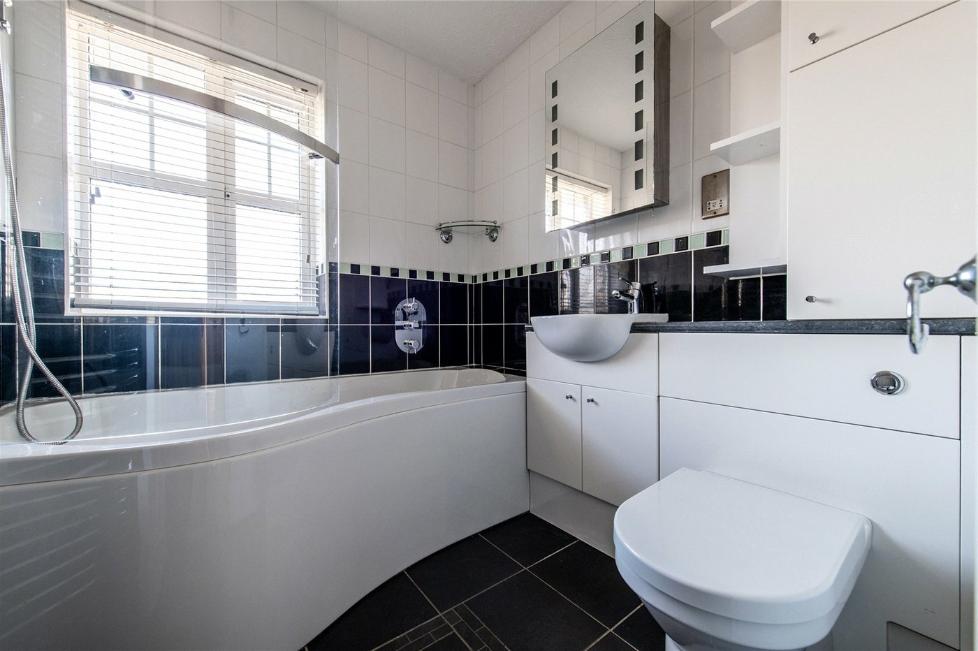 3 bedroom house for sale in Wainscott | Robinson Michael & Jackson