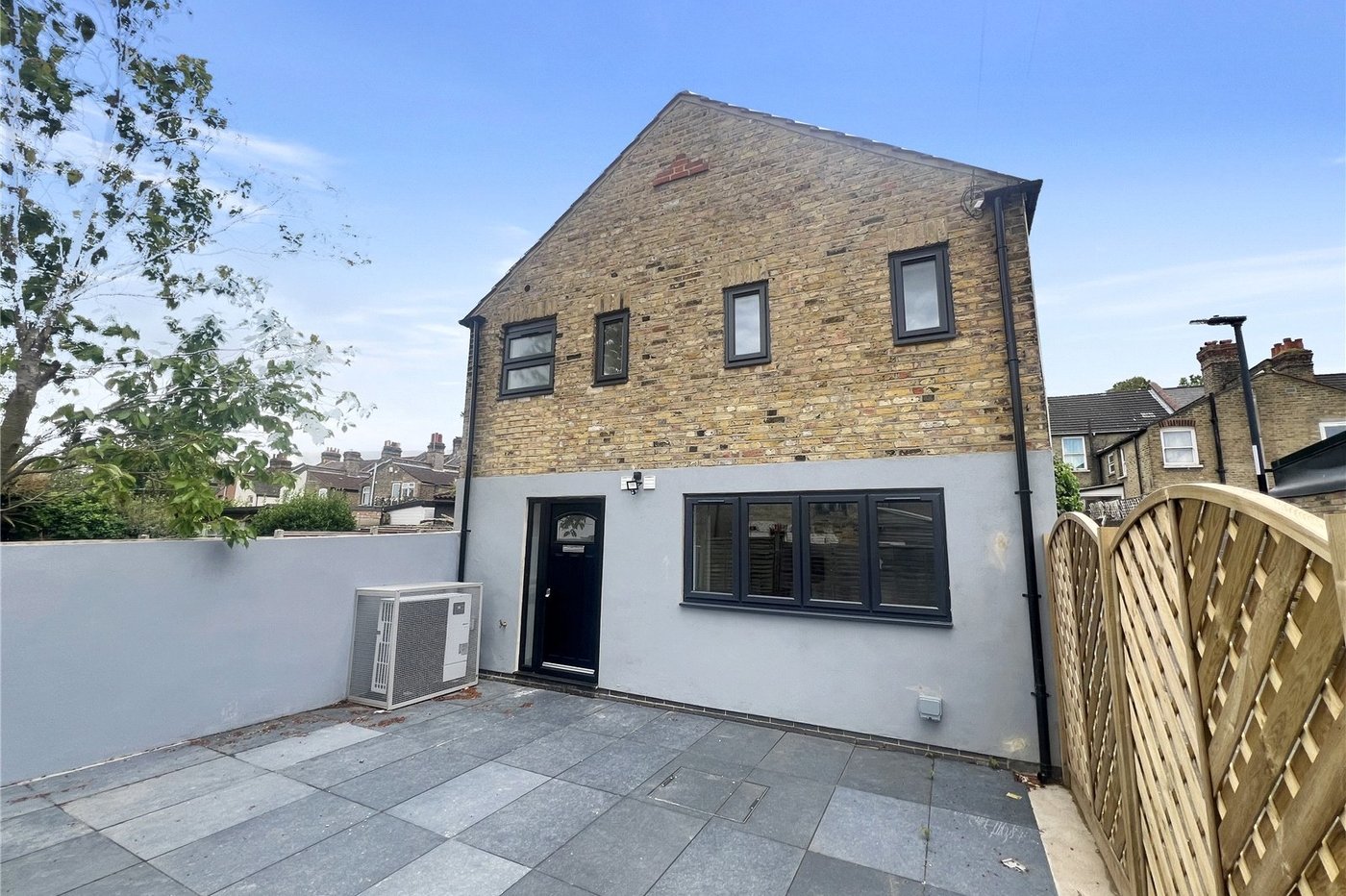 2 bedroom house for sale in Plumstead Common | Robinson Jackson