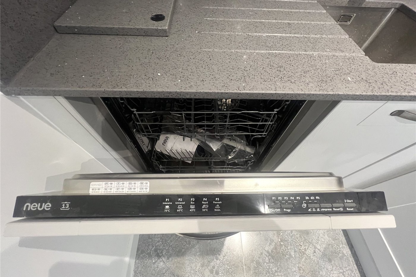 2 bedroom house for sale in Plumstead Common | Robinson Jackson