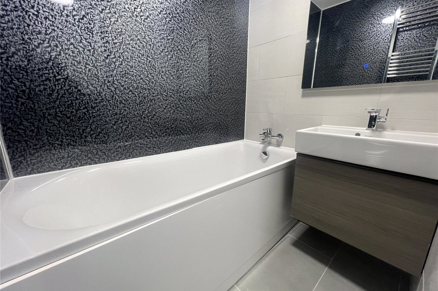 2 bedroom house for sale in Plumstead Common | Robinson Jackson