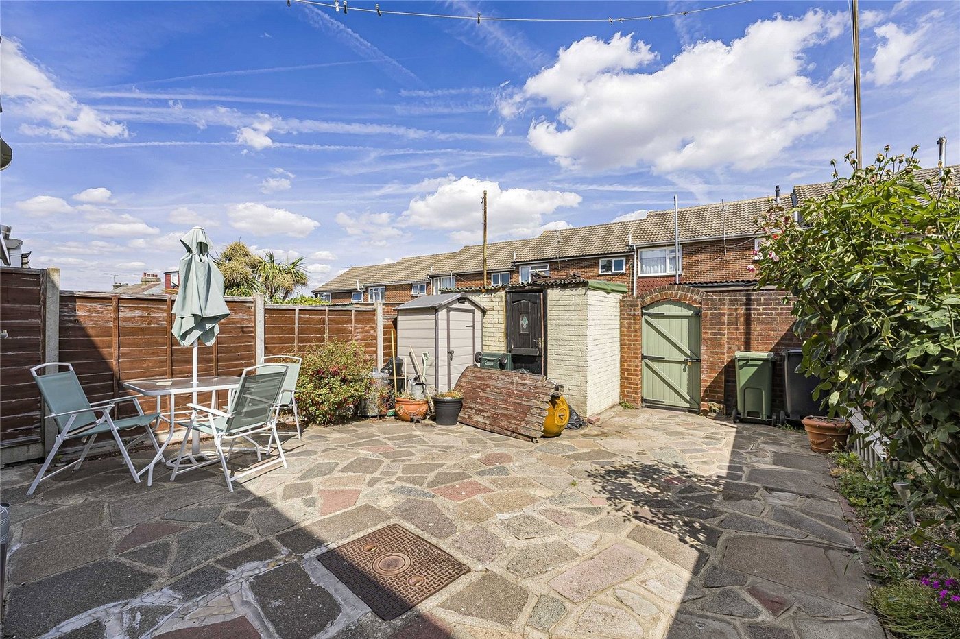 3 bedroom house for sale in Swanscombe | Robinson Jackson