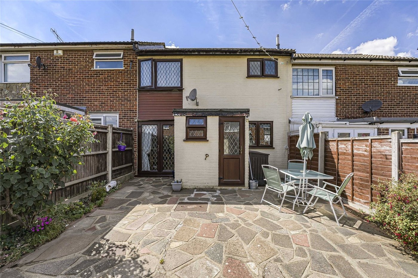 3 bedroom house for sale in Swanscombe | Robinson Jackson