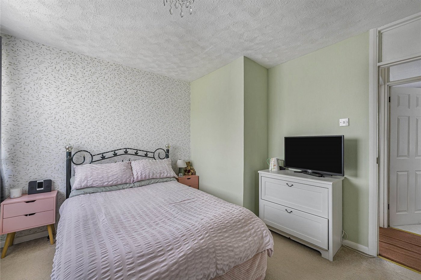 3 bedroom house for sale in Swanscombe | Robinson Jackson