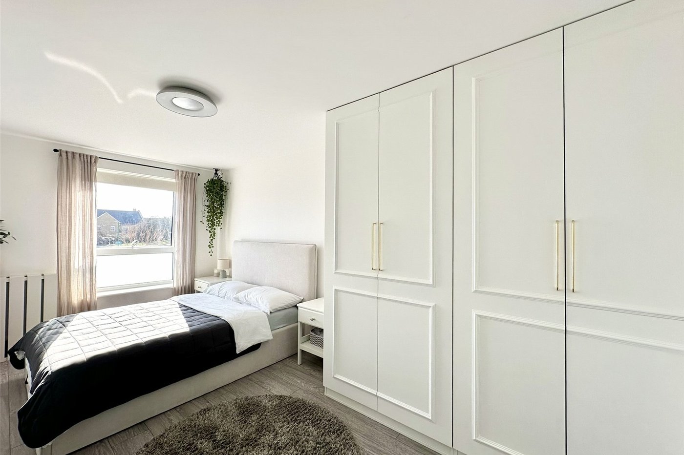 1 bedroom property for sale in Castle Hill | Robinson Jackson