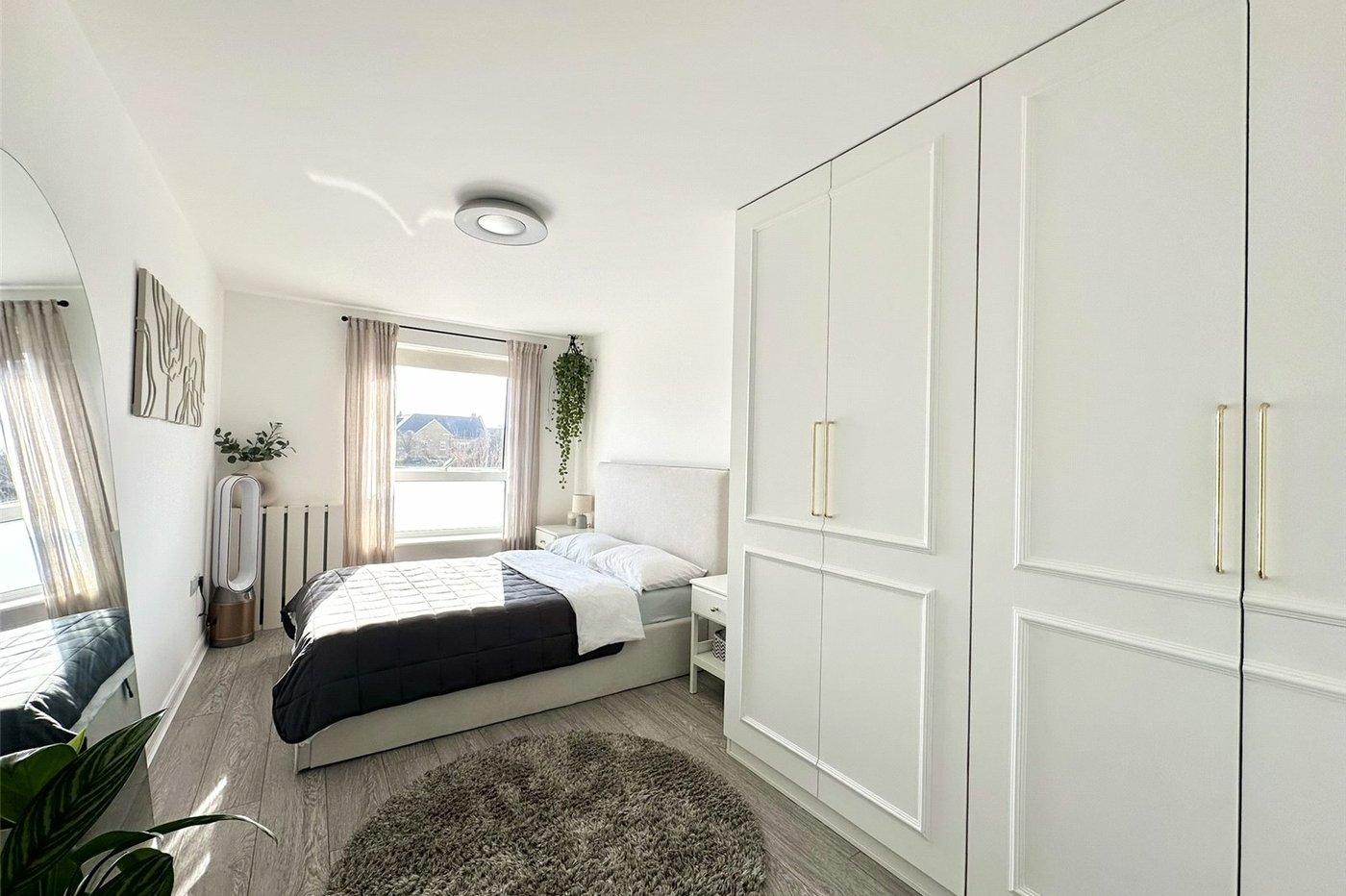 1 bedroom property for sale in Castle Hill | Robinson Jackson