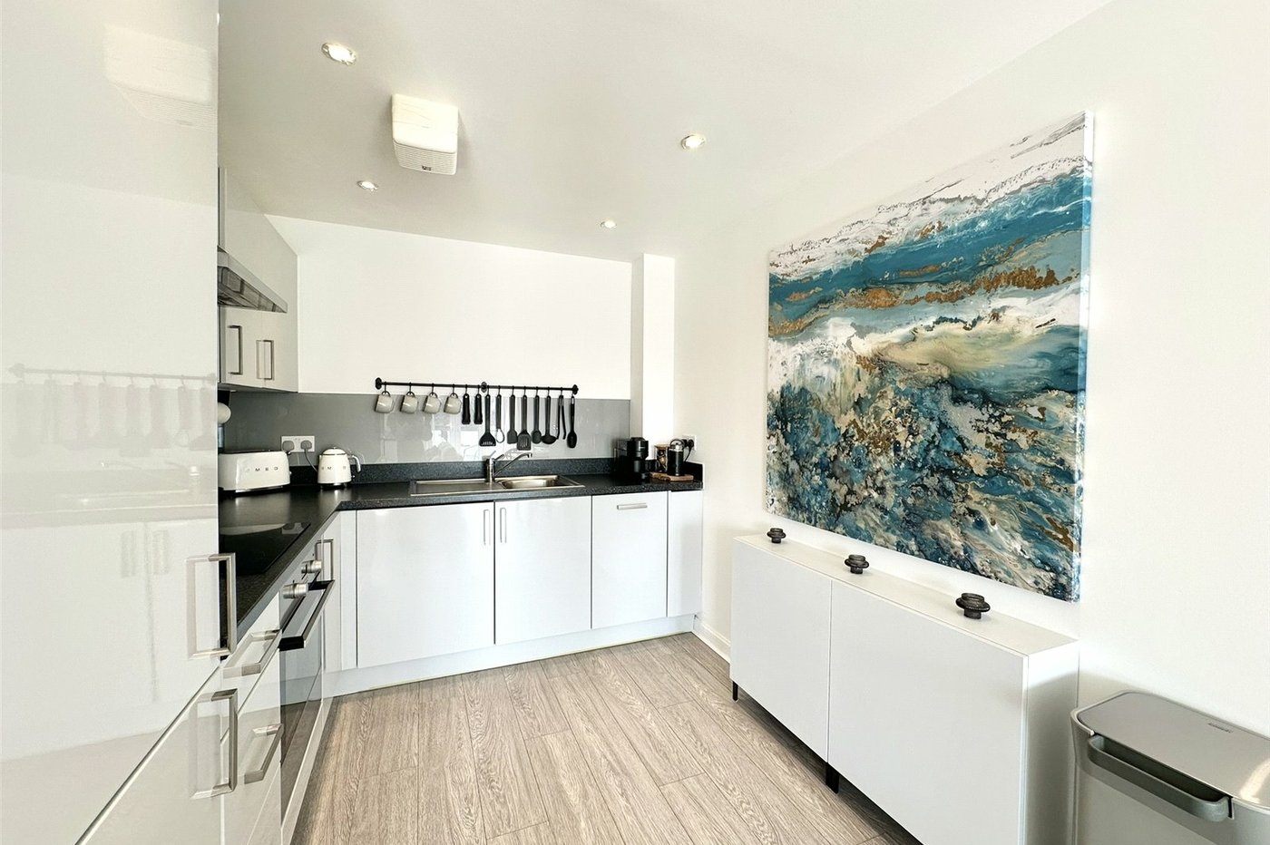 1 bedroom property for sale in Castle Hill | Robinson Jackson