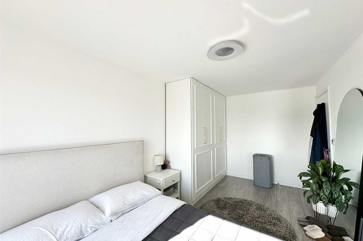 1 bedroom property for sale in Castle Hill | Robinson Jackson