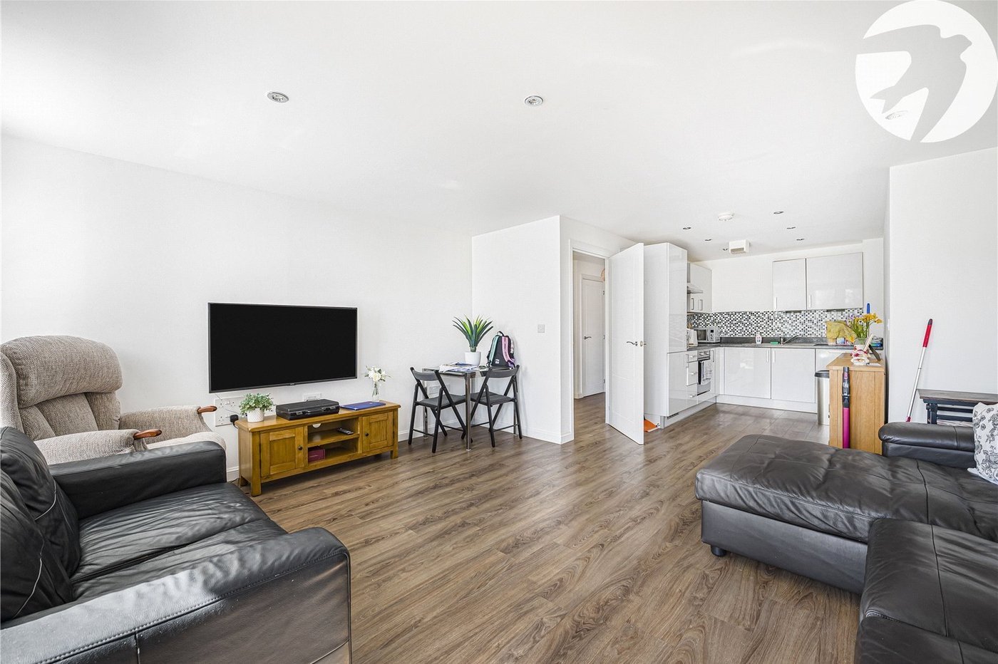 1 bedroom property for sale in Castle Hill | Robinson Jackson