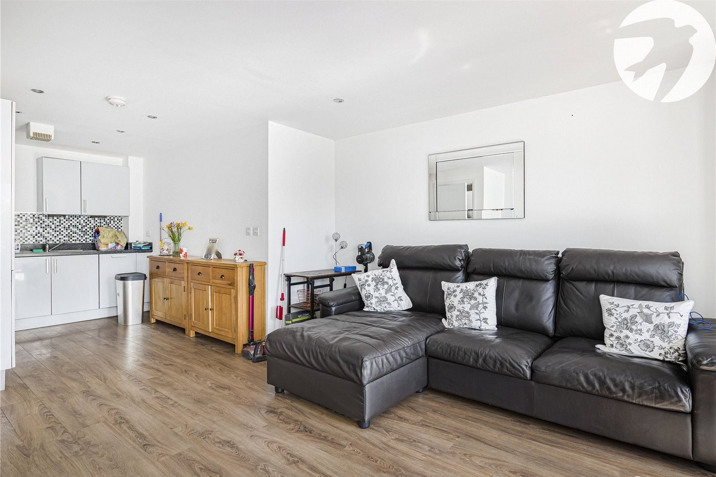 1 bedroom property for sale in Castle Hill | Robinson Jackson
