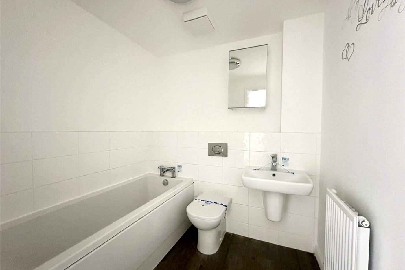 2 bedroom property for sale in Castle Hill | Robinson Jackson