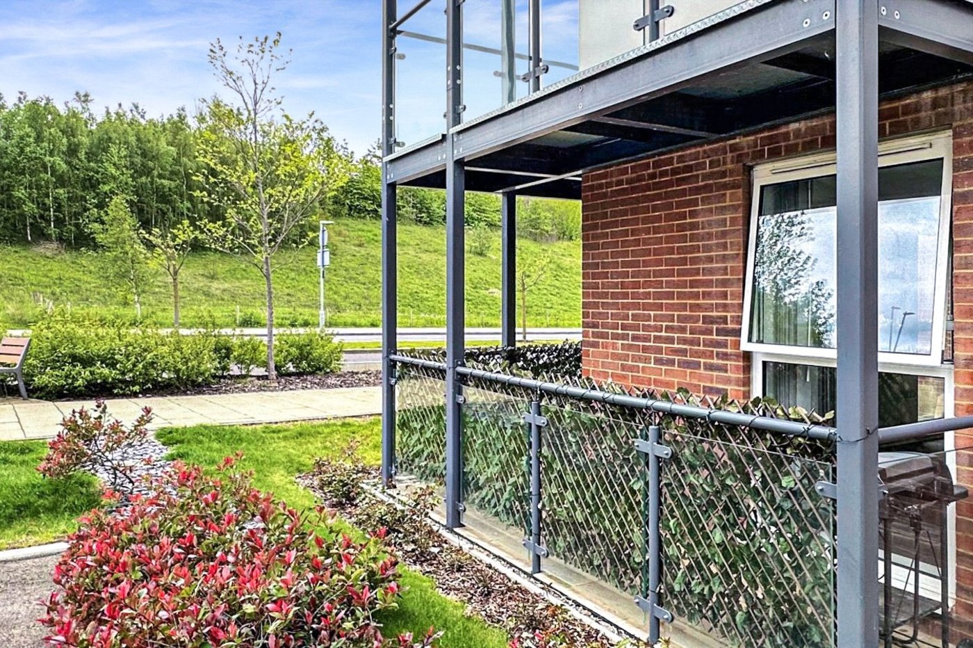 2 bedroom property for sale in Castle Hill | Robinson Jackson