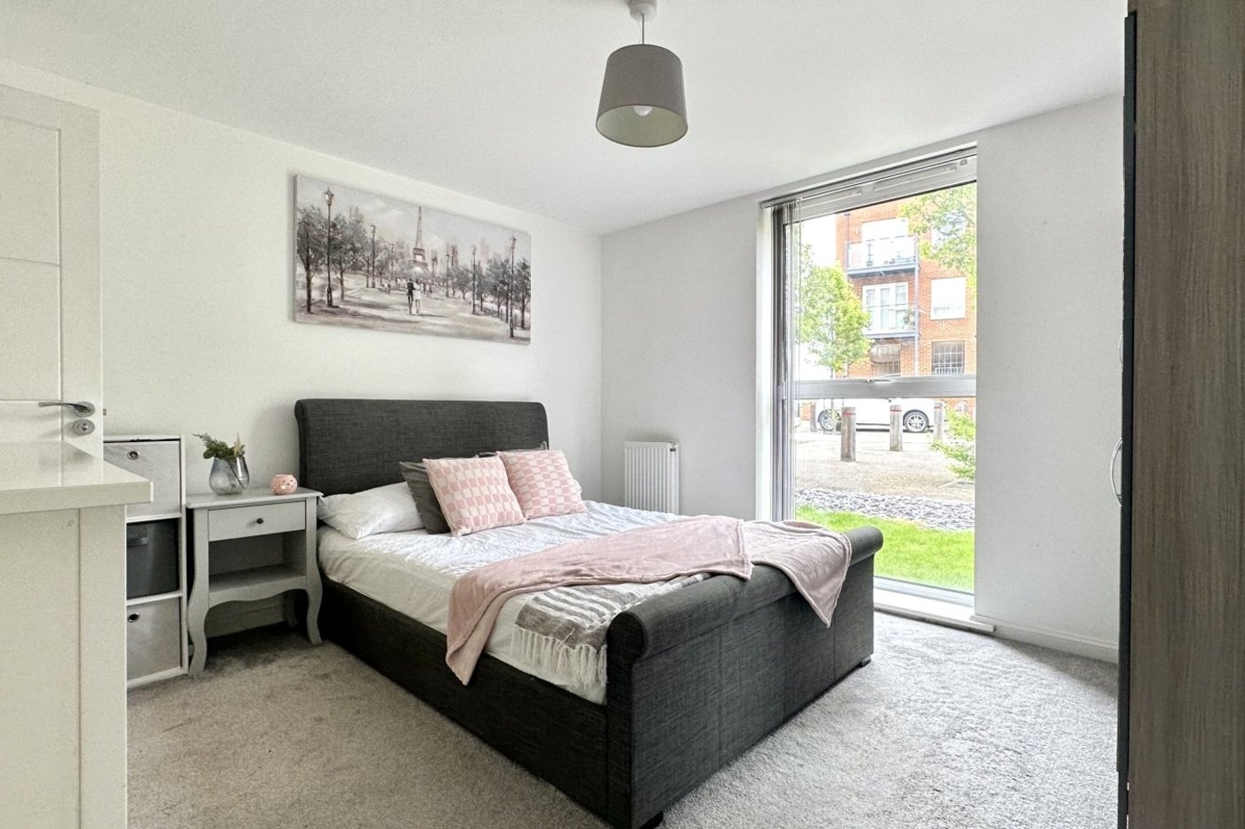 2 bedroom property for sale in Castle Hill | Robinson Jackson