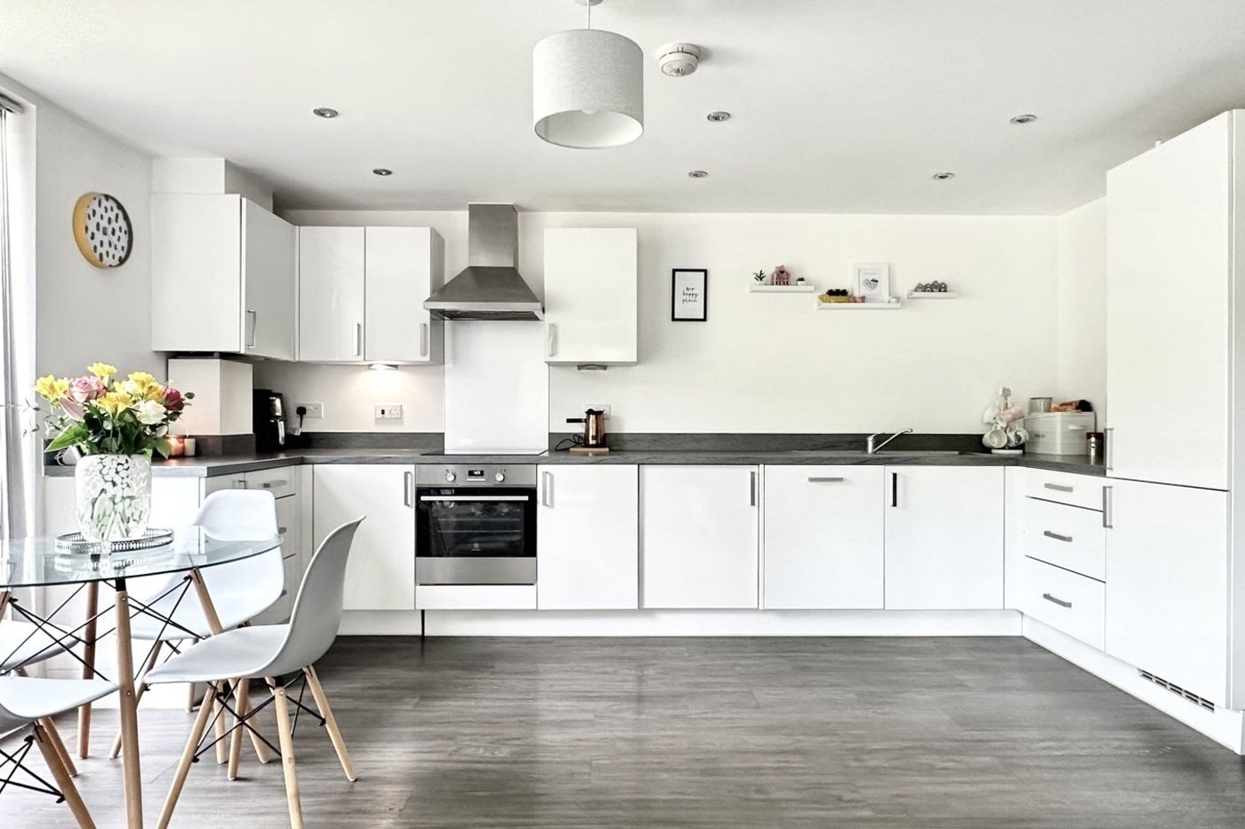 2 bedroom property for sale in Castle Hill | Robinson Jackson