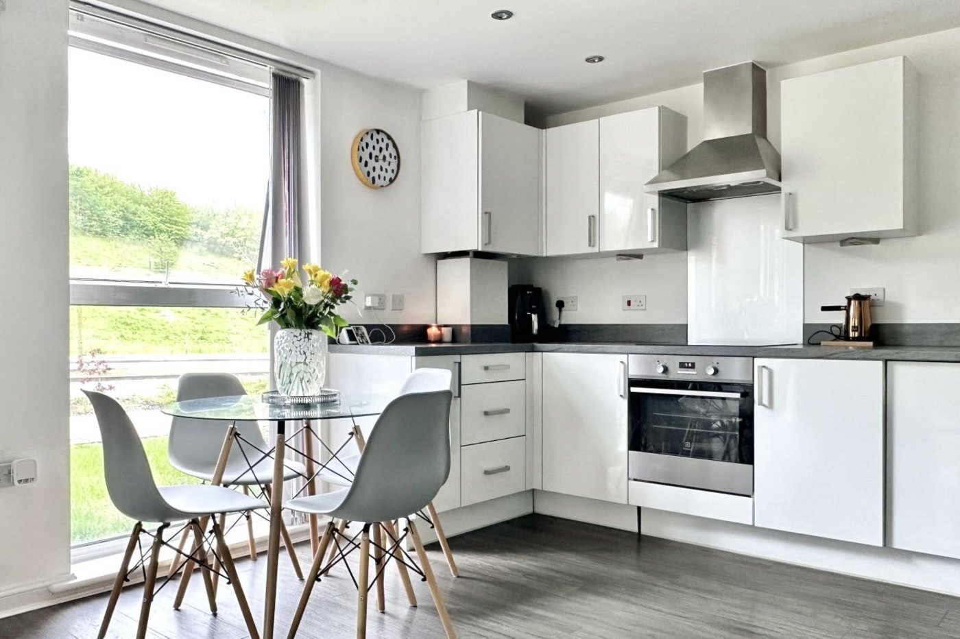 2 bedroom property for sale in Castle Hill | Robinson Jackson