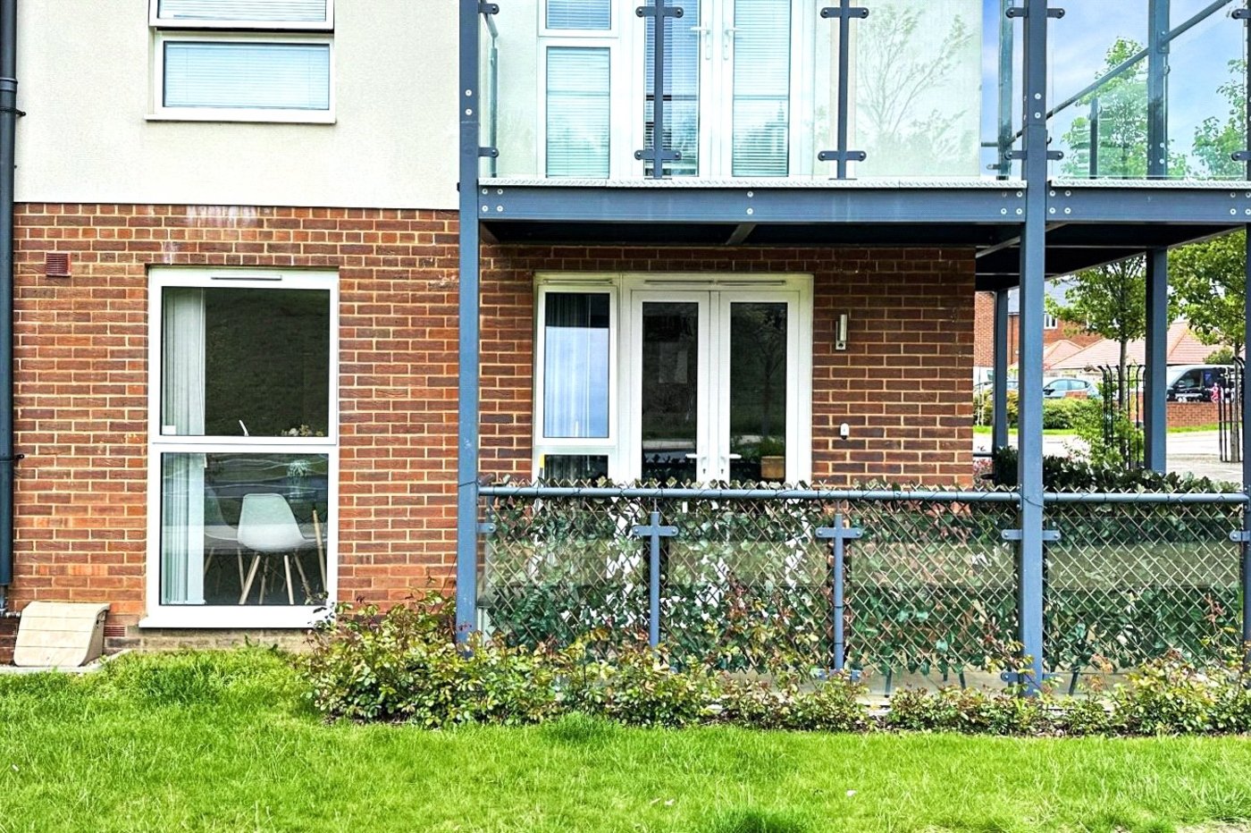 2 bedroom property for sale in Castle Hill | Robinson Jackson