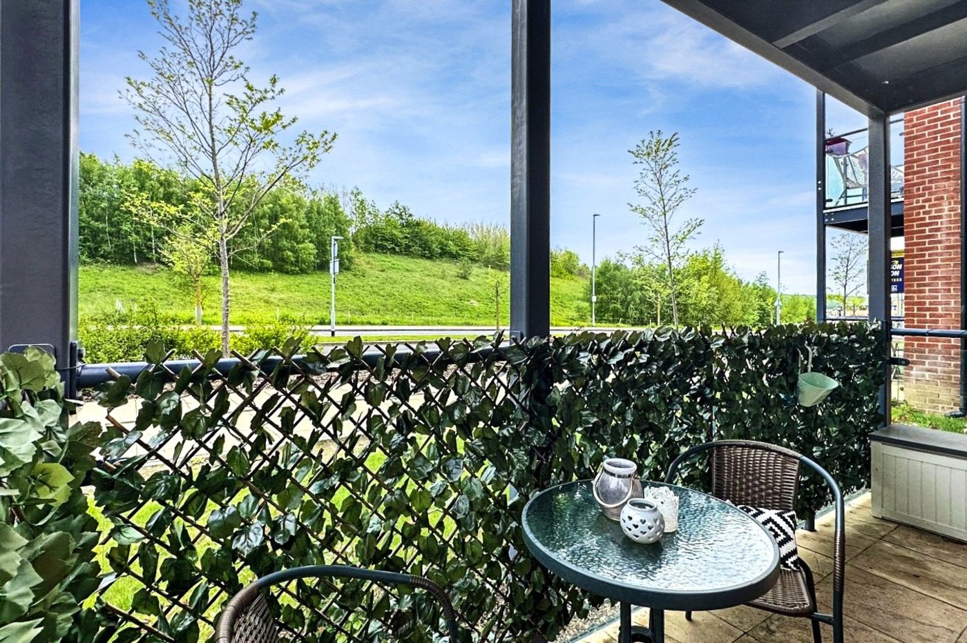 2 bedroom property for sale in Castle Hill | Robinson Jackson