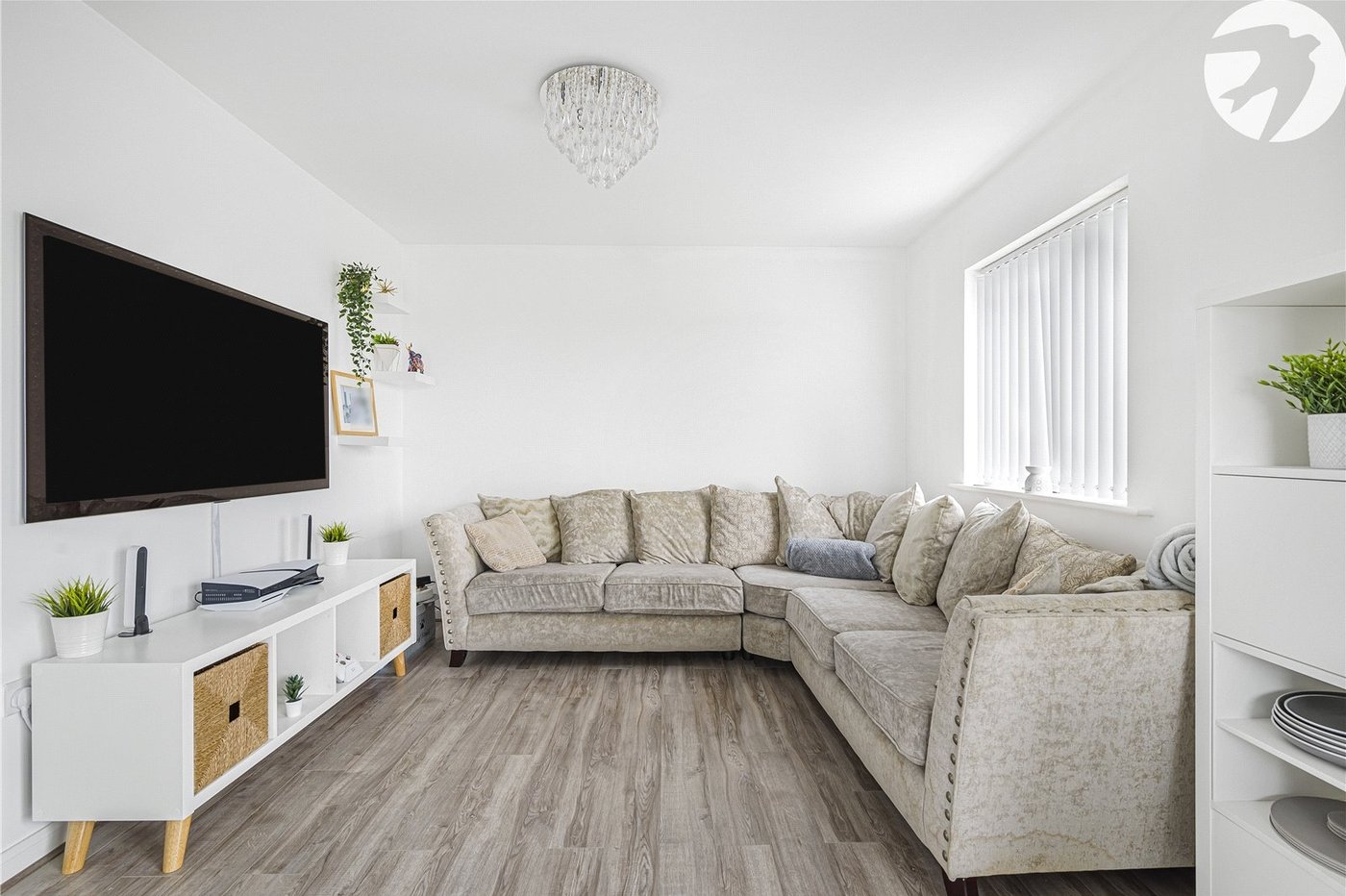 2 bedroom property for sale in Castle Hill | Robinson Jackson