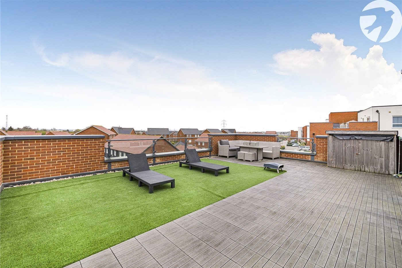 2 bedroom property for sale in Castle Hill | Robinson Jackson