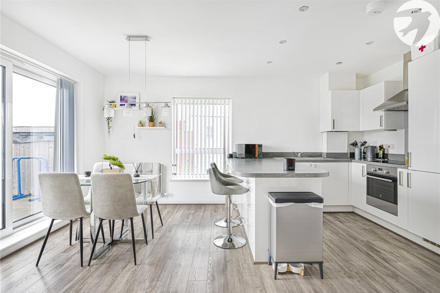 2 bedroom property for sale in Castle Hill | Robinson Jackson