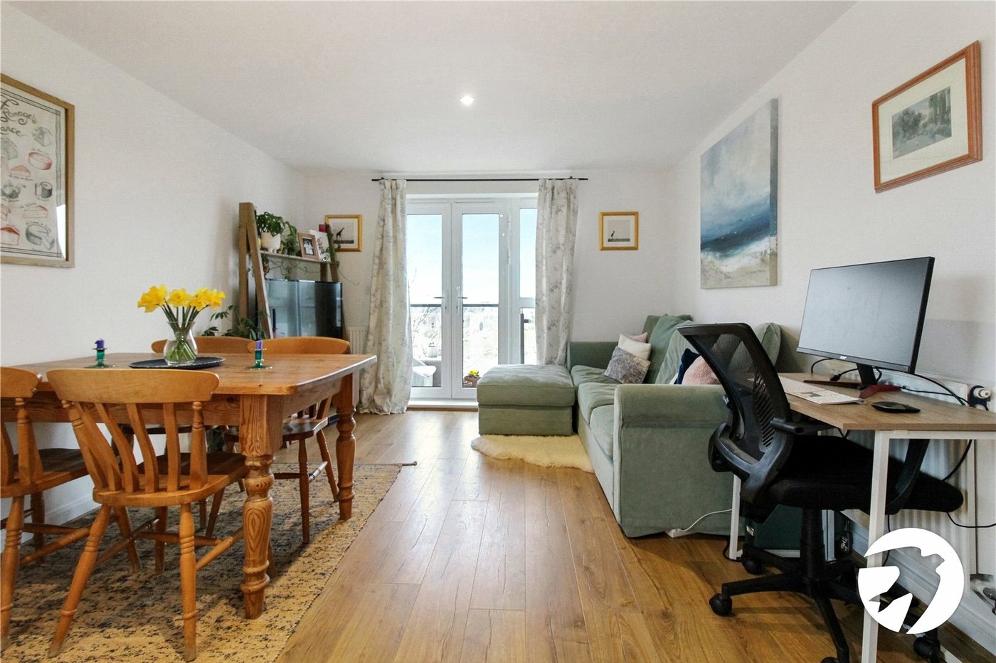 2 bedroom property for sale in Castle Hill | Robinson Jackson