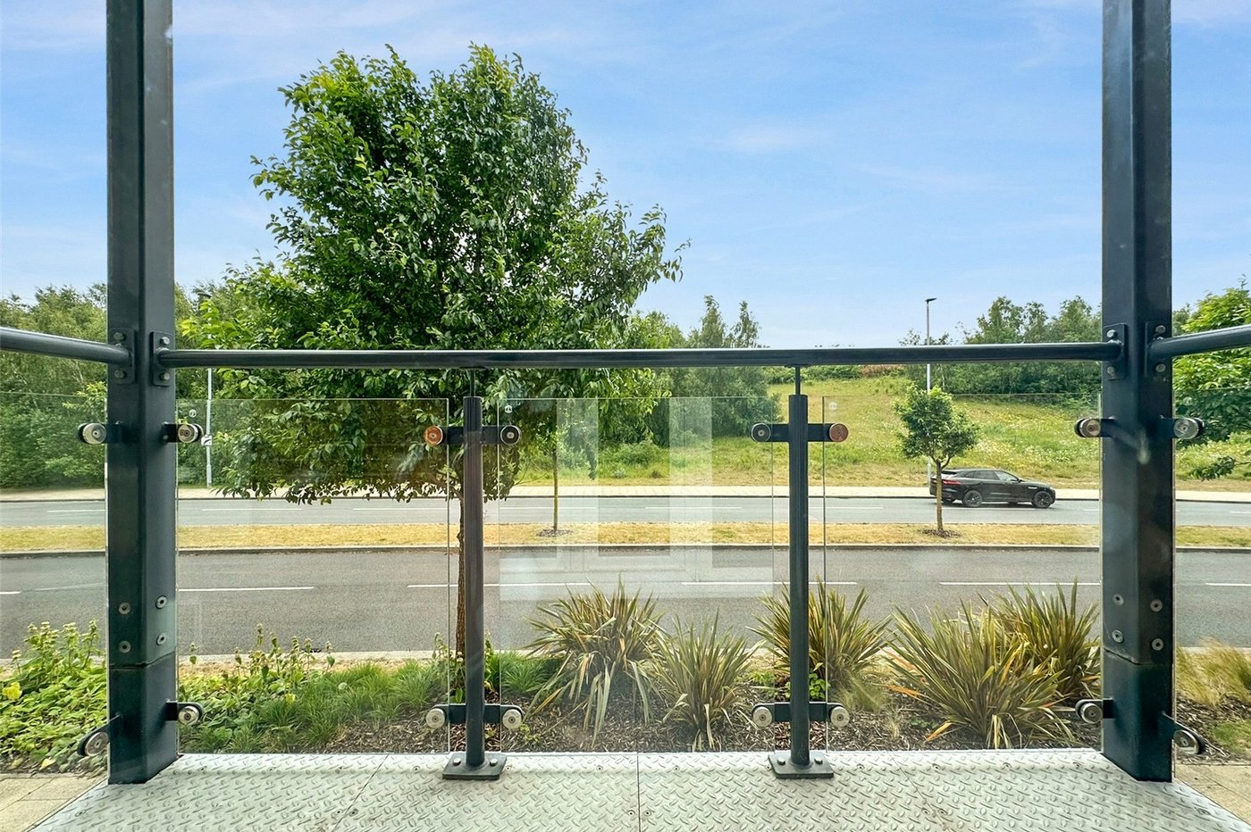 1 bedroom property for sale in Castle Hill | Robinson Jackson