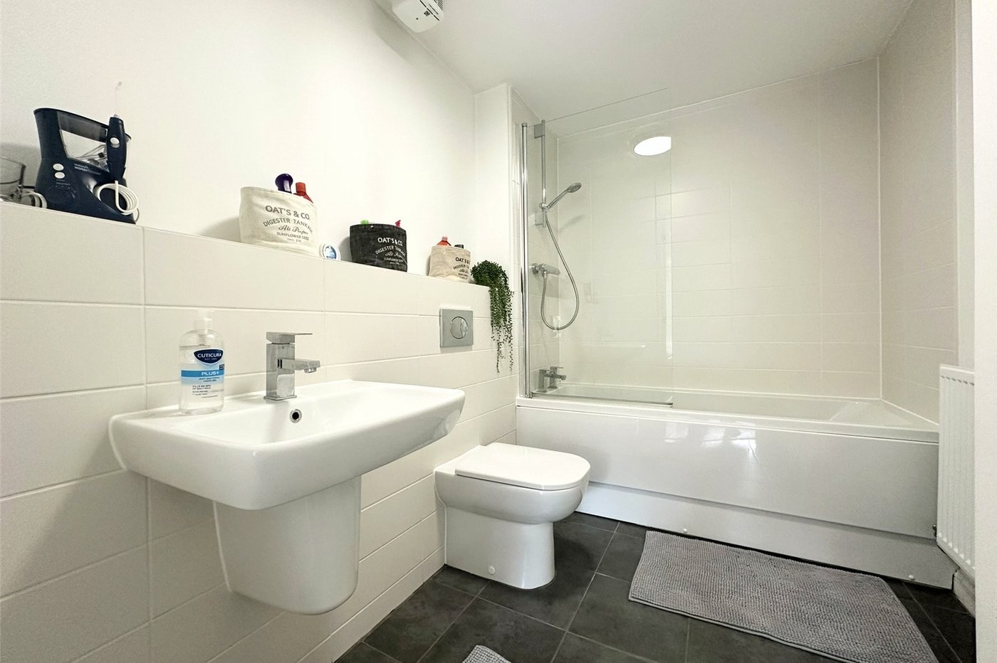 1 bedroom property for sale in Castle Hill | Robinson Jackson