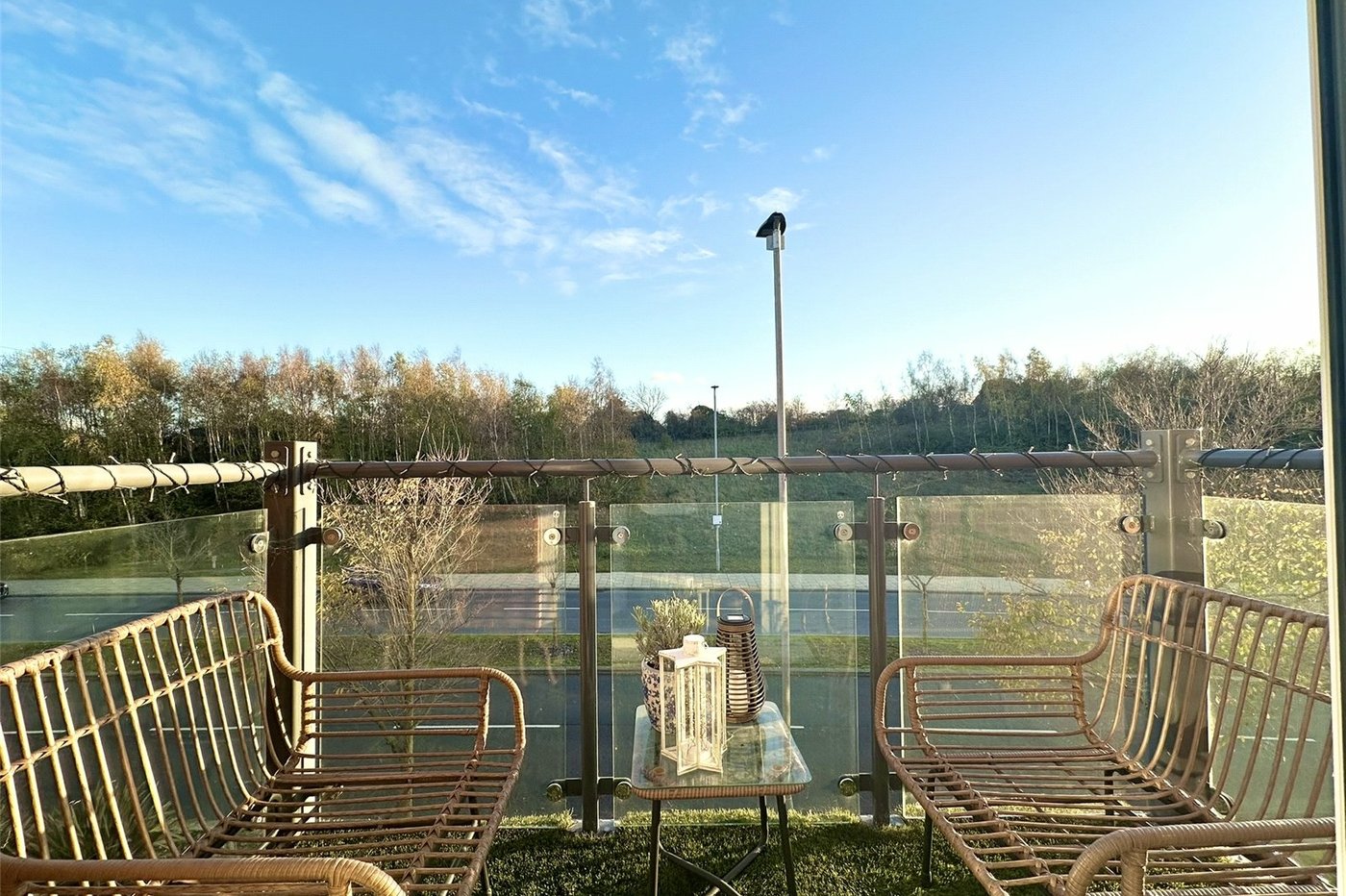 2 bedroom property for sale in Castle Hill | Robinson Jackson