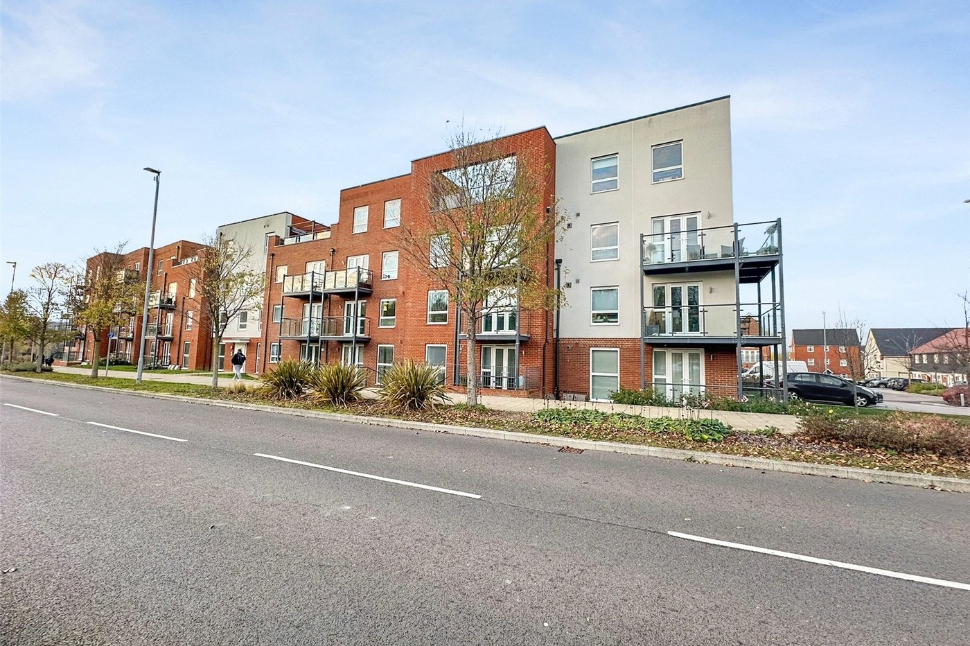 2 bedroom property for sale in Castle Hill | Robinson Jackson