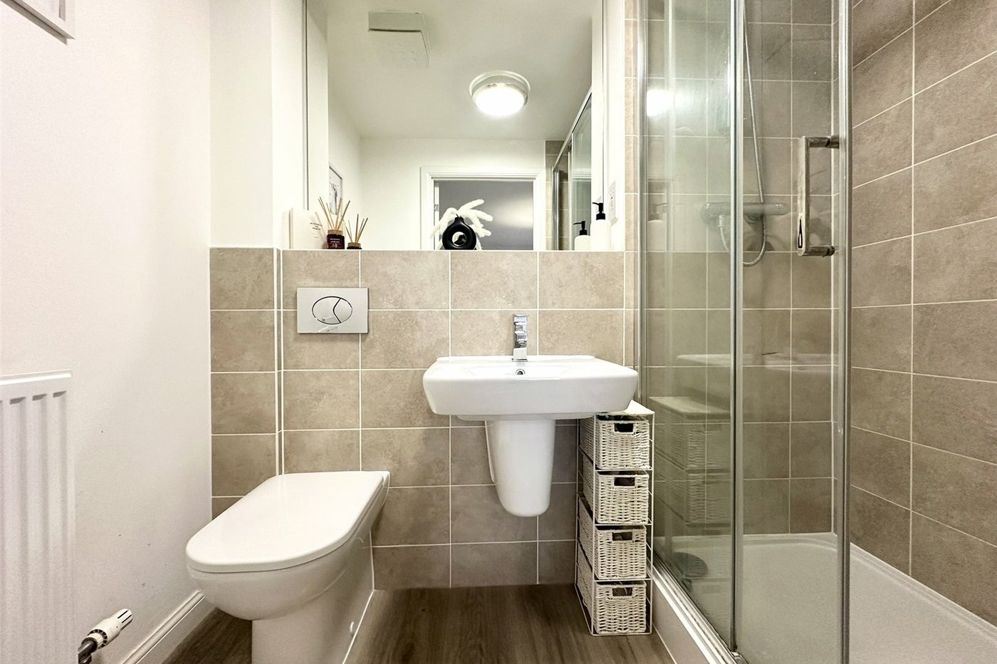 2 bedroom property for sale in Castle Hill | Robinson Jackson