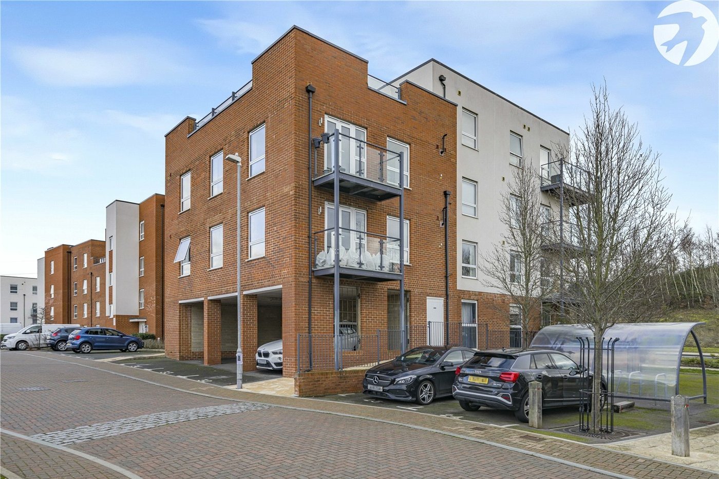 2 bedroom property for sale in Castle Hill | Robinson Jackson