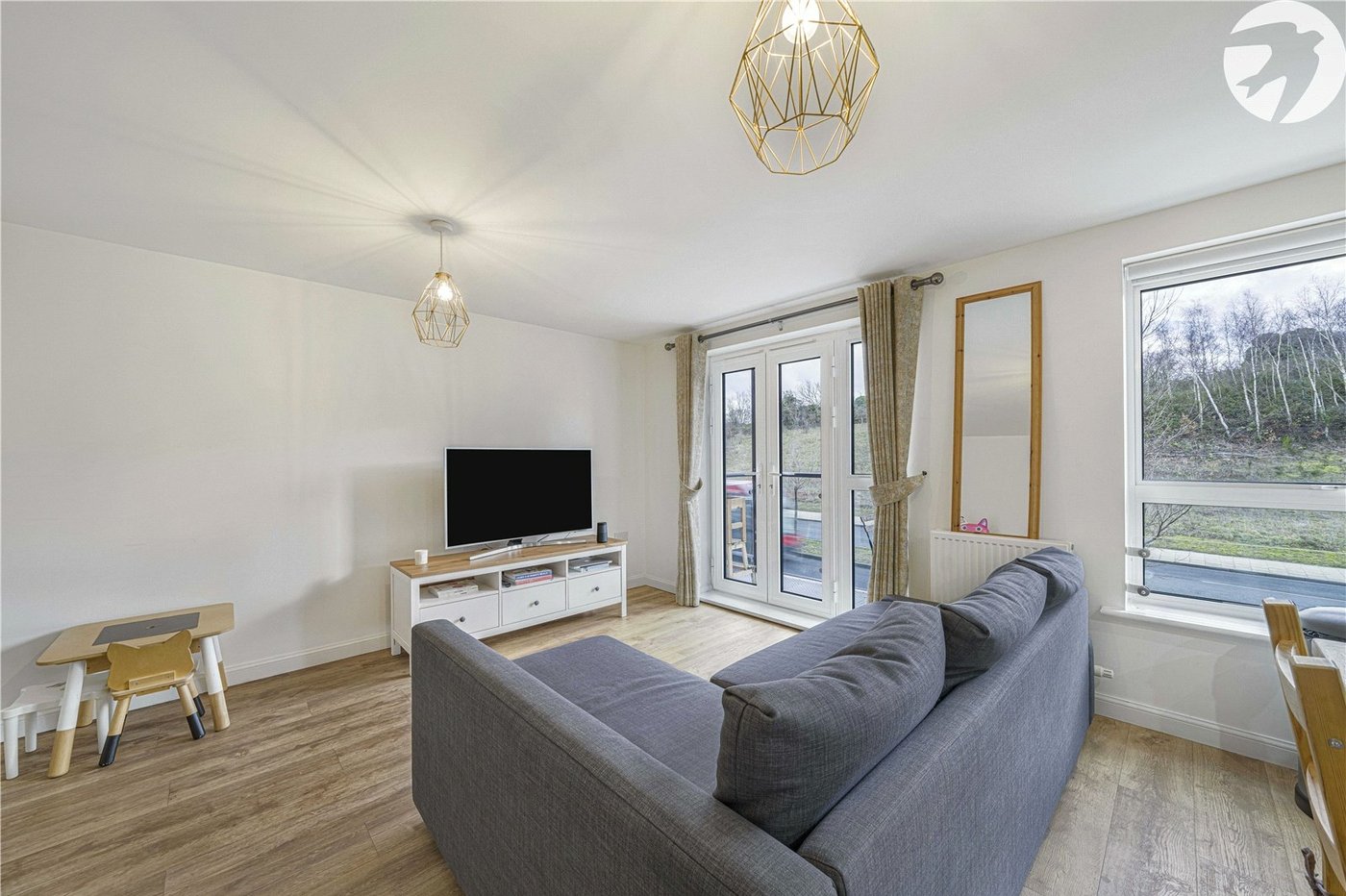 2 bedroom property for sale in Castle Hill | Robinson Jackson