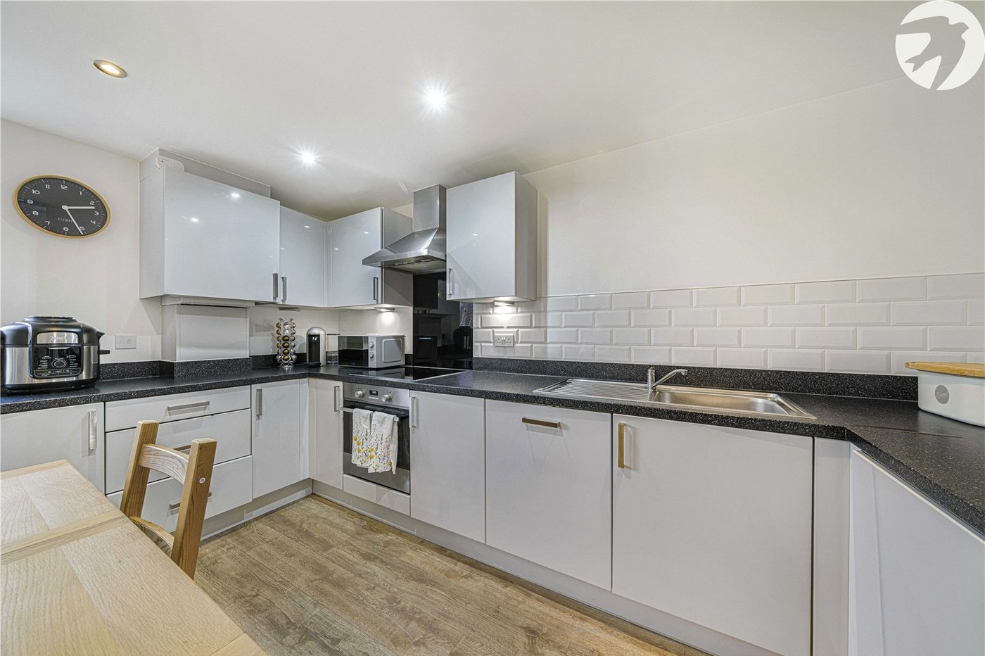 2 bedroom property for sale in Castle Hill | Robinson Jackson