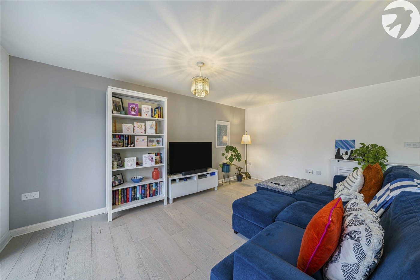 2 bedroom property for sale in Castle Hill | Robinson Jackson