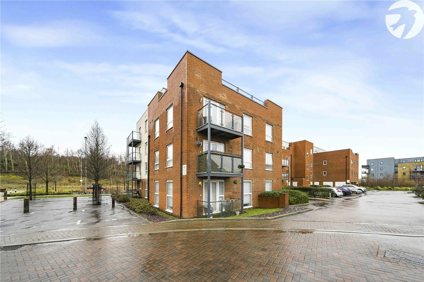 2 bedroom property for sale in Castle Hill | Robinson Jackson