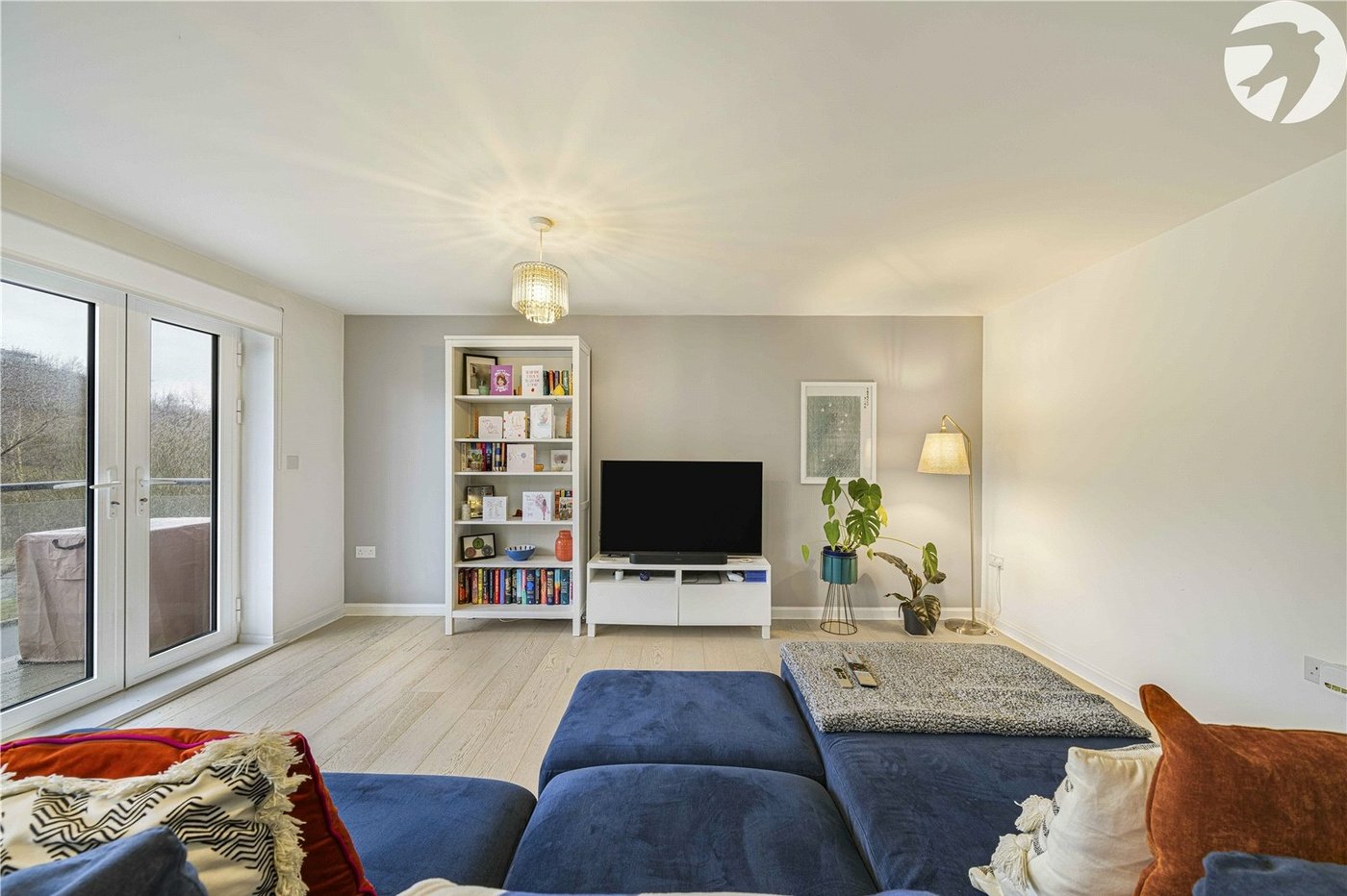 2 bedroom property for sale in Castle Hill | Robinson Jackson