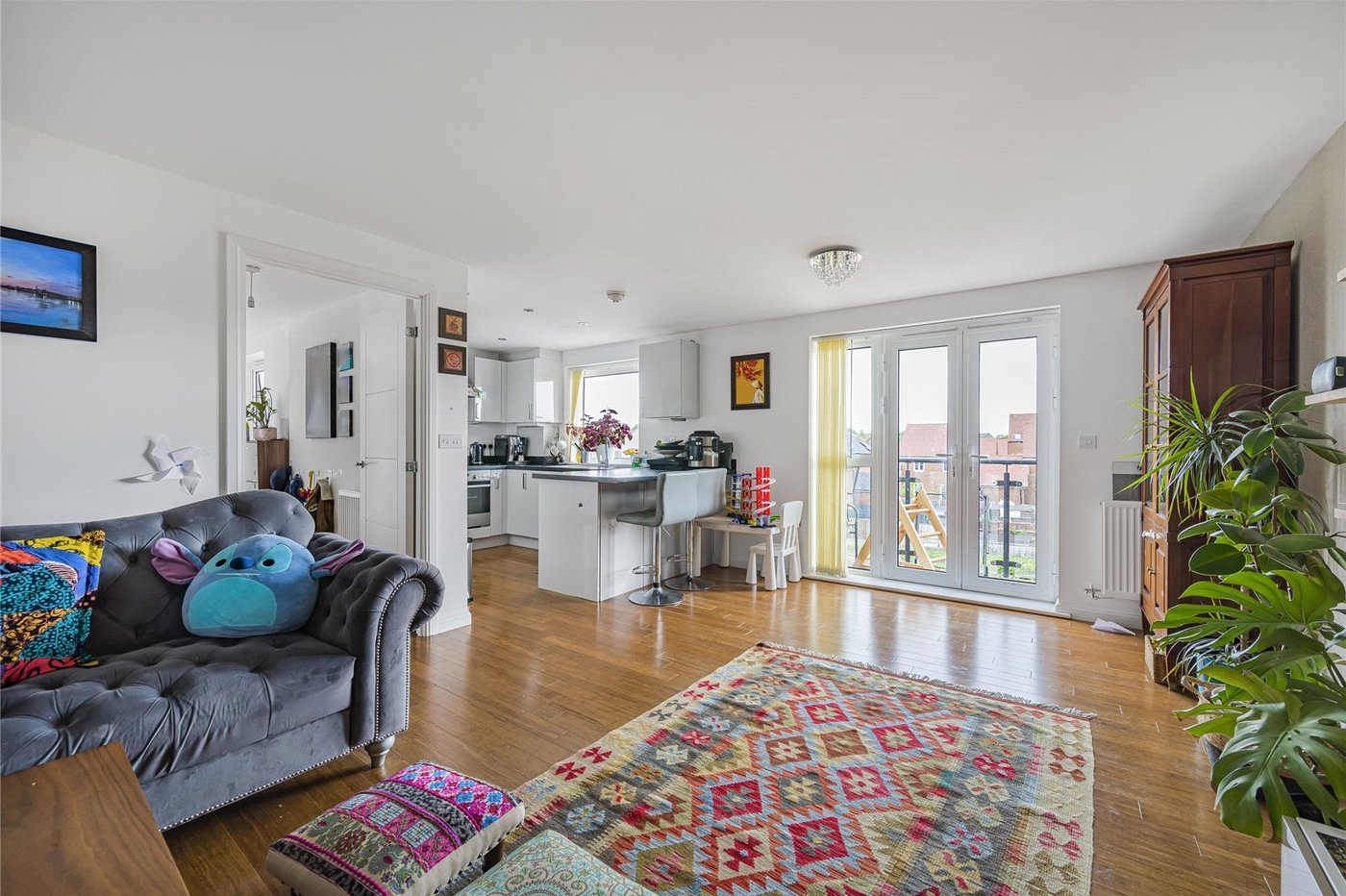 2 bedroom property for sale in Castle Hill | Robinson Jackson