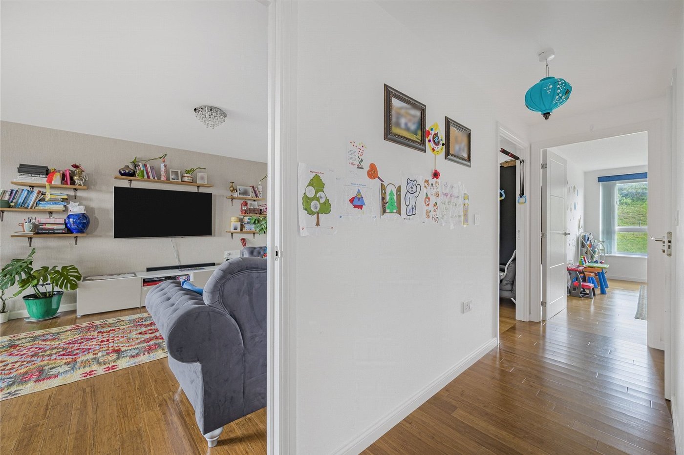 2 bedroom property for sale in Castle Hill | Robinson Jackson