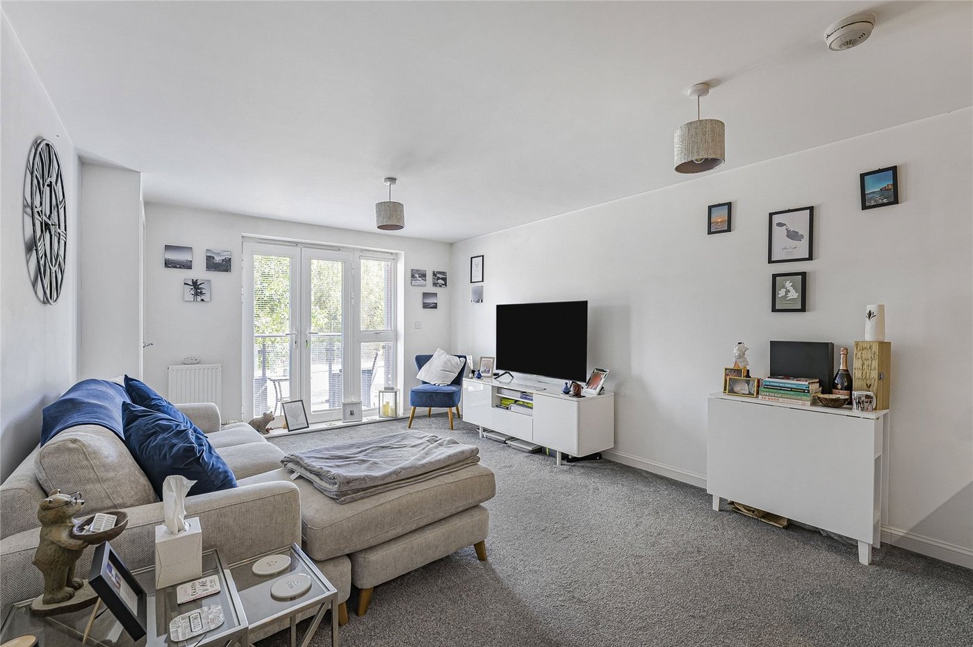 1 bedroom property for sale in Castle Hill | Robinson Jackson