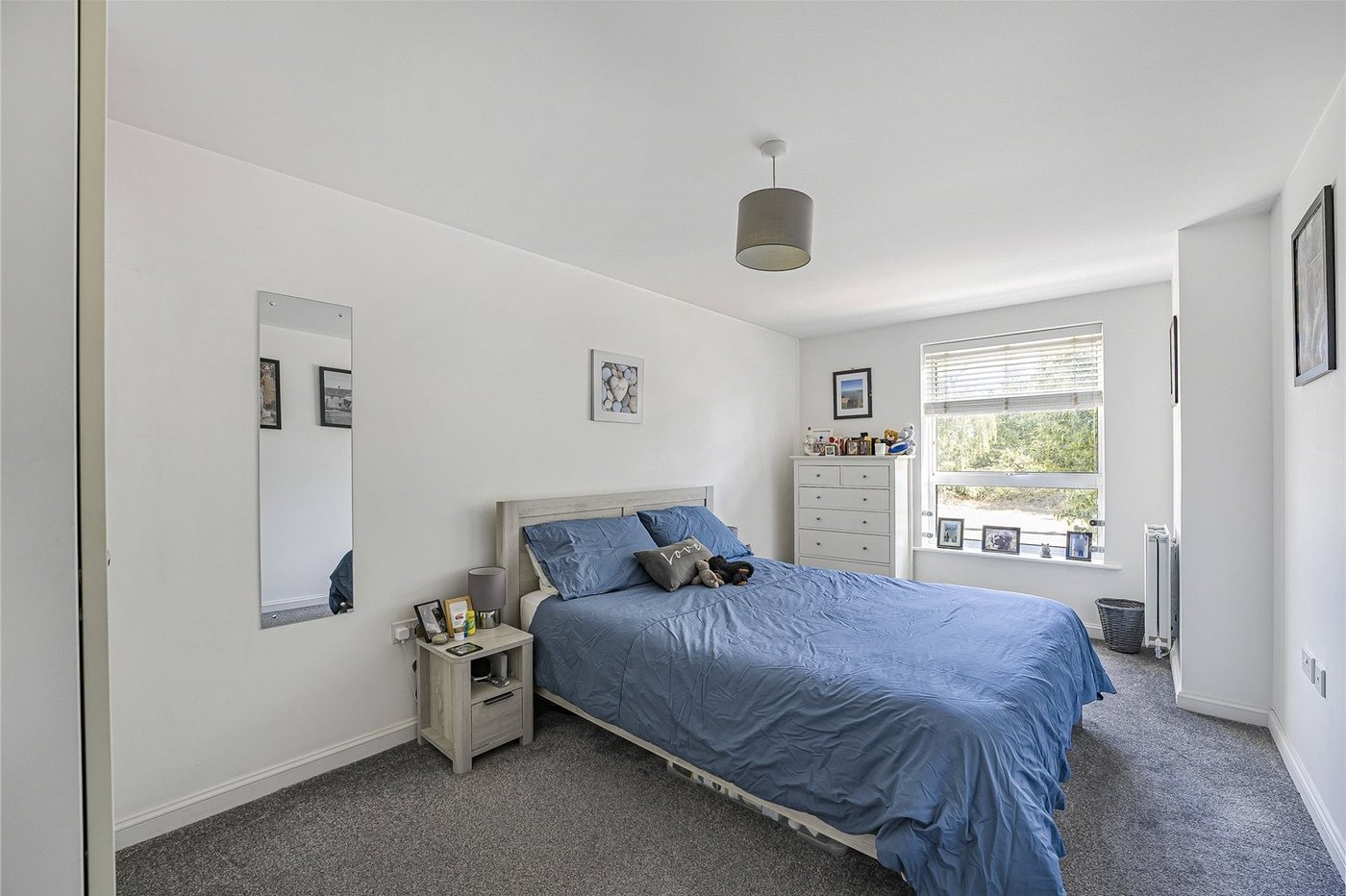 1 bedroom property for sale in Castle Hill | Robinson Jackson